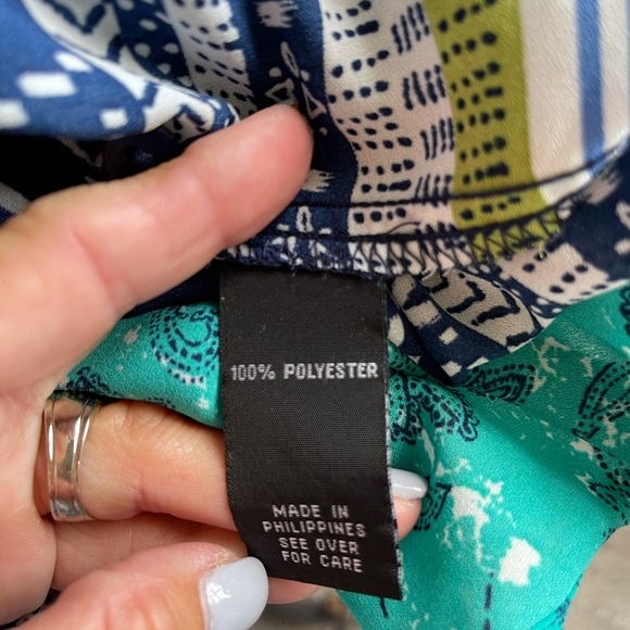 By & By Casual Blouse w/ gold bar accent - Picture 6 of 6